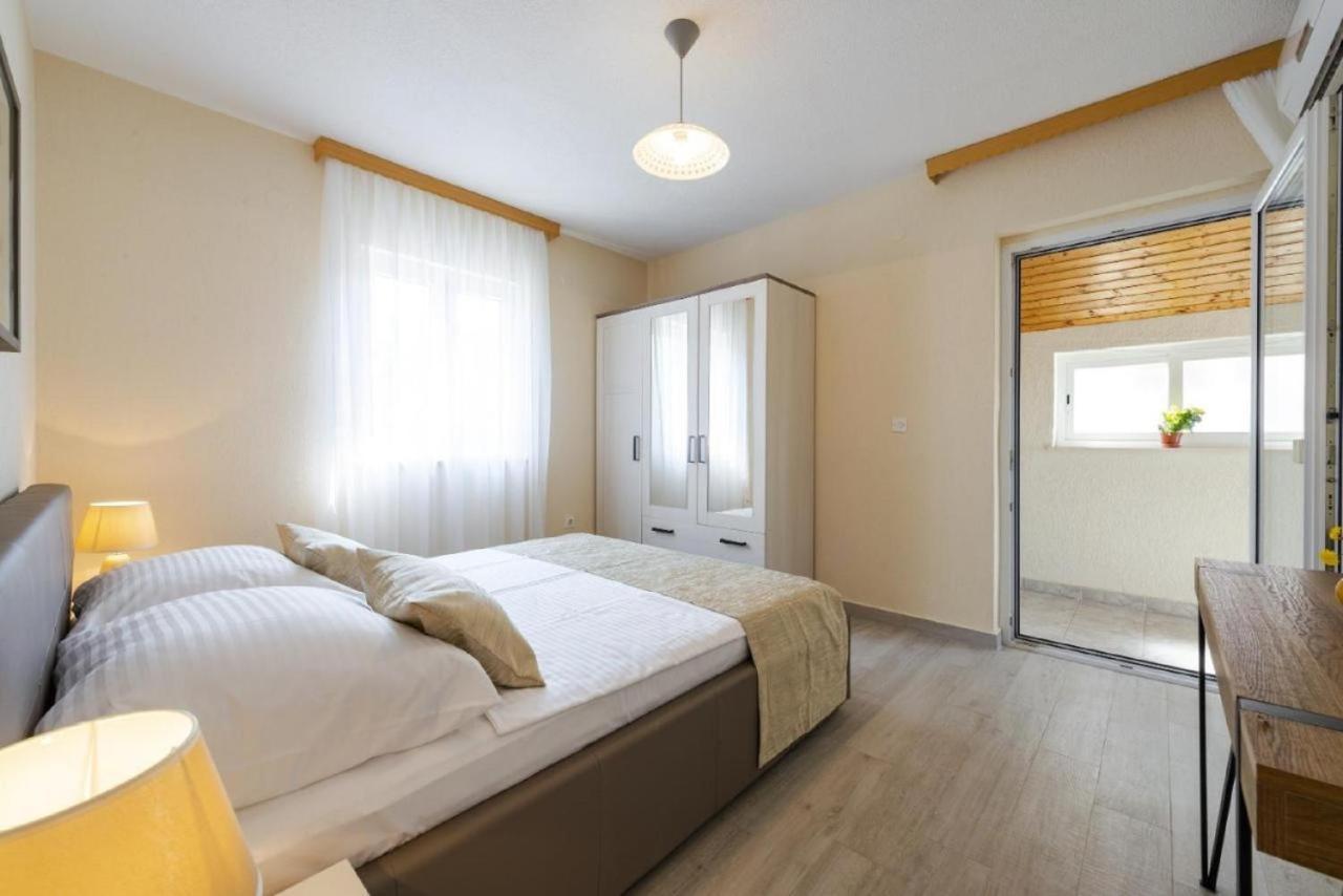 Holiday Home Swiss Cavtat Exteriör bild